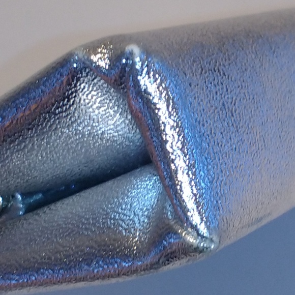 *Ande Unique Metal Handle Silver Bag Clutch - Picture 7 of 8